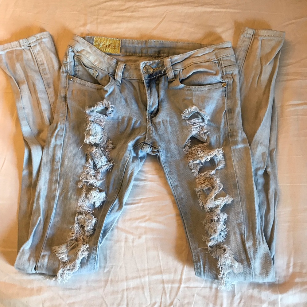 Distressed Skinny Jeans